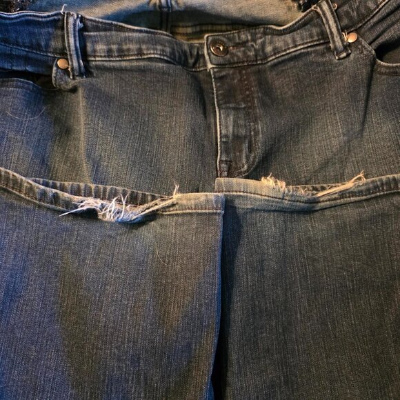 TORRID Women's Plus size 24R blue Jeans Good stretch! - Picture 7 of 8